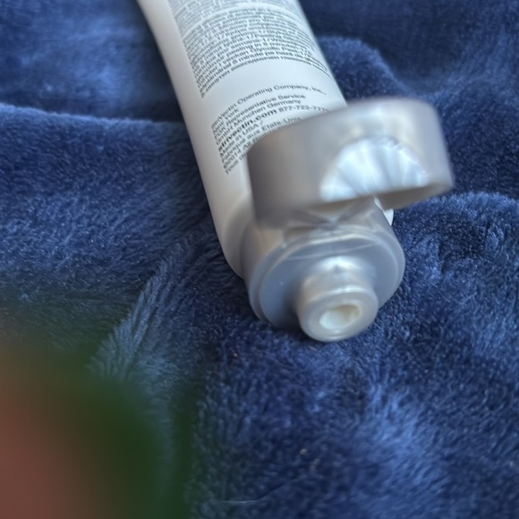 StriVectin Step 1 5 mins Glycolic Peel - Picture 4 of 6